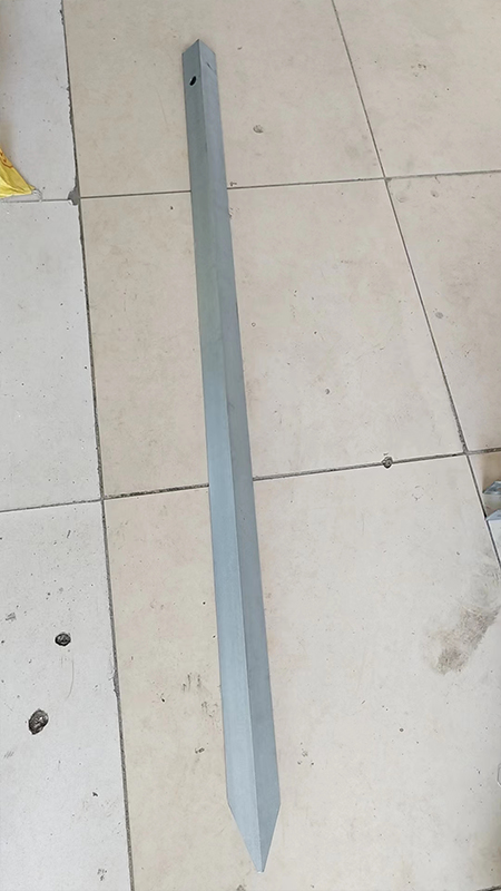 10 接地极