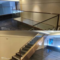 不锈钢玻璃楼梯扶手